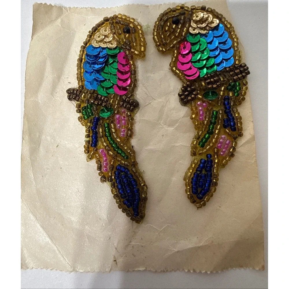 Vintage Style Beaded Sequin Parrot Bird Applique Patches Set of 2 Multi-Color